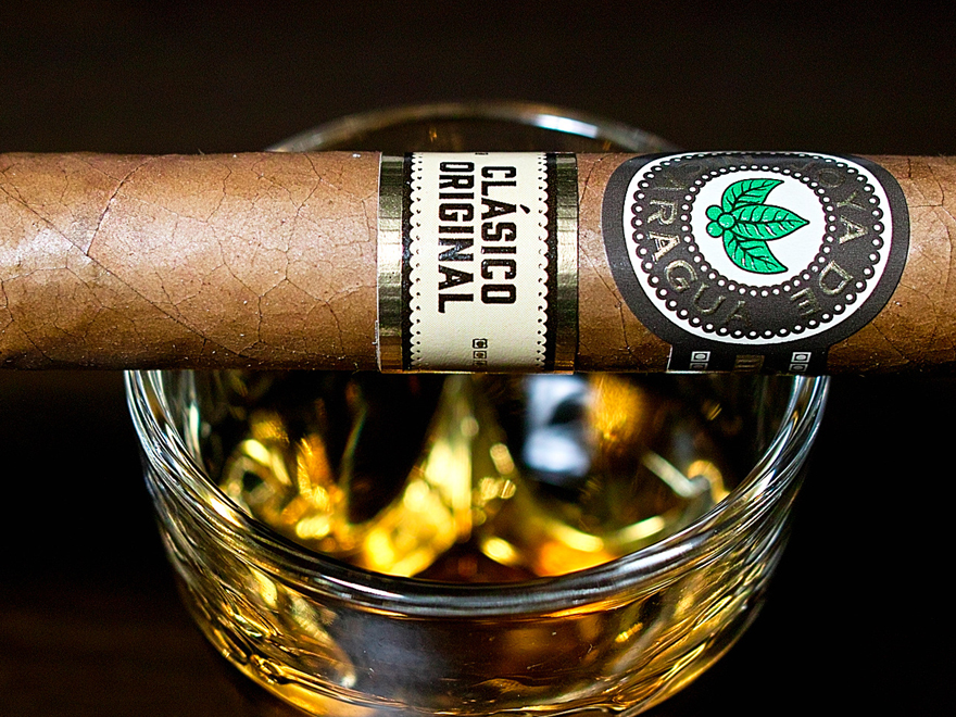 【現品限り】キューバツバメガ（1メス・キューバ産） キューバ製の葉巻/シガー一覧 | 葉巻/シガー初心者の喫煙