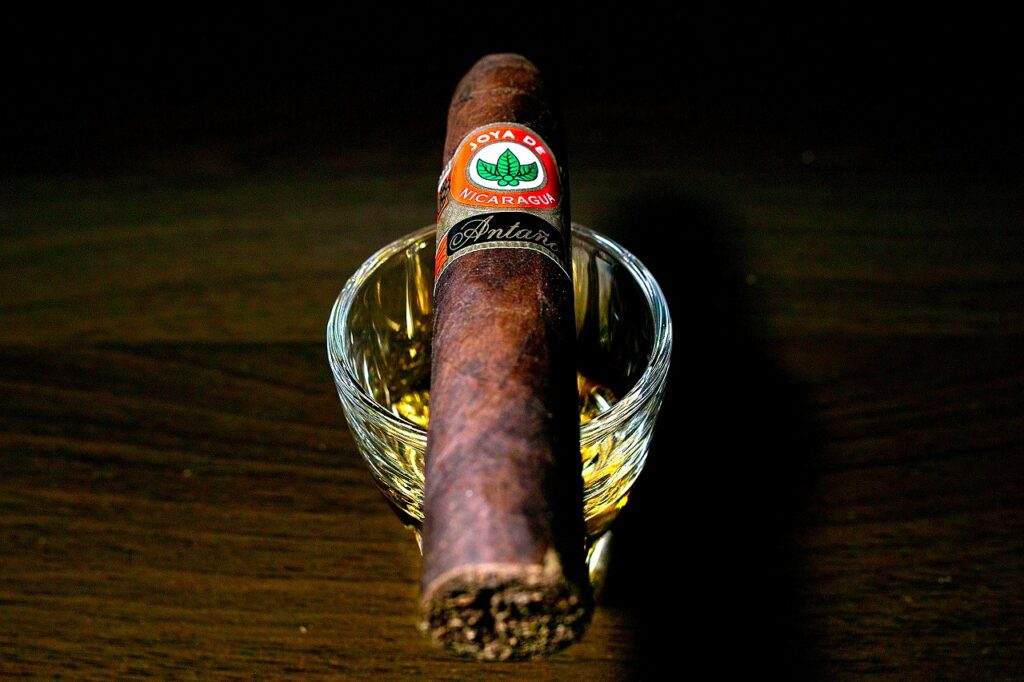 ホヤ・デ・ニカラグア アンターニョ 1970 コンスル/Joya de Nicaragua Antano 1970 Consul｜葉巻/シガー初心者の喫煙レビューブログ｜ギャラリー3