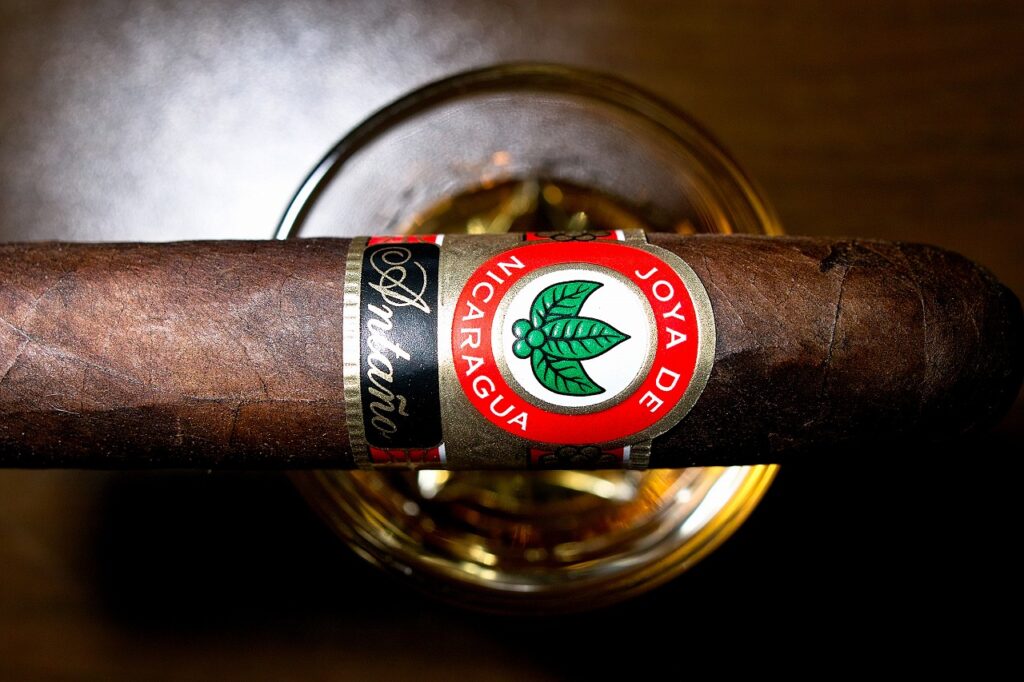 ホヤ・デ・ニカラグア アンターニョ 1970 コンスル/Joya de Nicaragua Antano 1970 Consul｜葉巻/シガー初心者の喫煙レビューブログ｜ギャラリー6