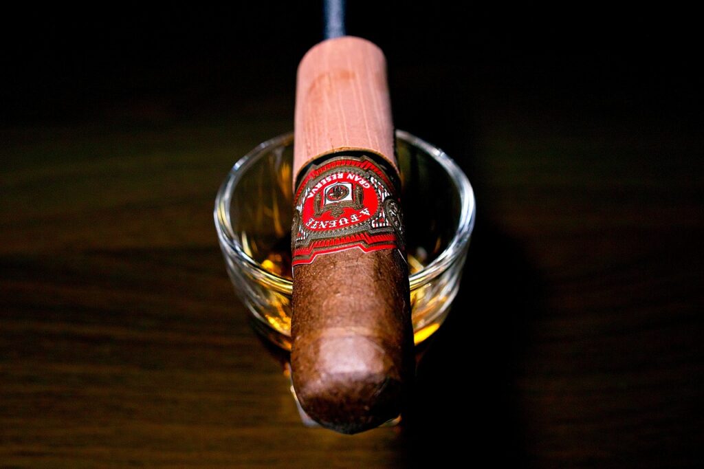 アルトゥーロ・フエンテ シャトーフエンテ サングロウン/Arturo Fuente Chateau Fuente Sun Grown Cigar Review|葉巻/シガー初心者の喫煙レビューブログ|ギャラリー4