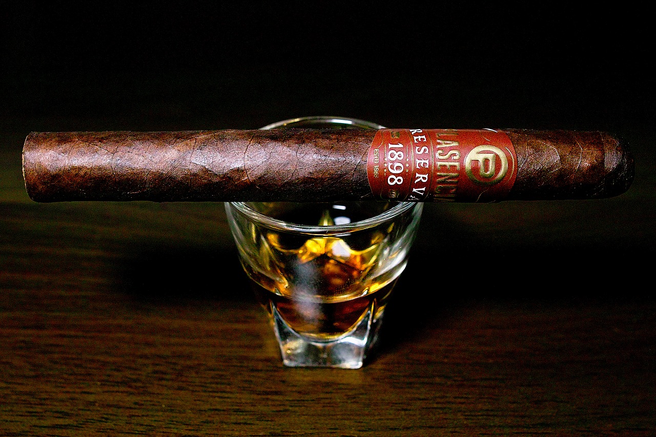 プラセンシア レゼルバ 1898 コロナ/Plasencia Reserva 1898 Corona Cigar Review｜葉巻/シガー初心者の喫煙レビューブログ｜ギャラリー1