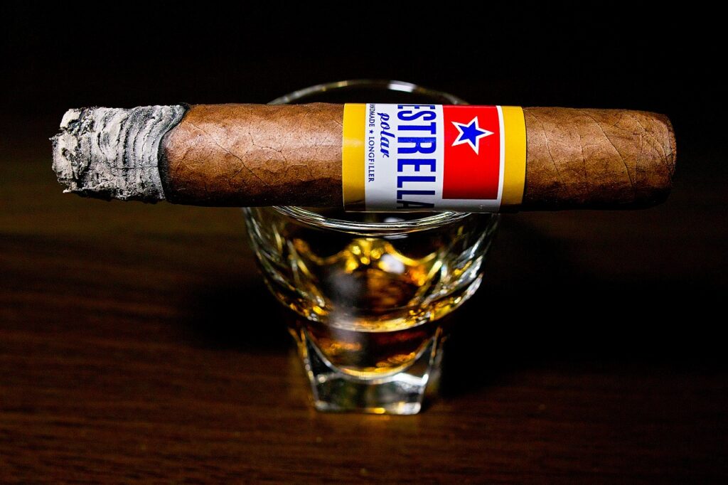 ラ・エストレラ・ポラー ロスチャイルド/La Estrella Polar Rothschild Cigar Review｜葉巻/シガー初心者の喫煙レビューブログ｜喫煙序盤ファーストサード