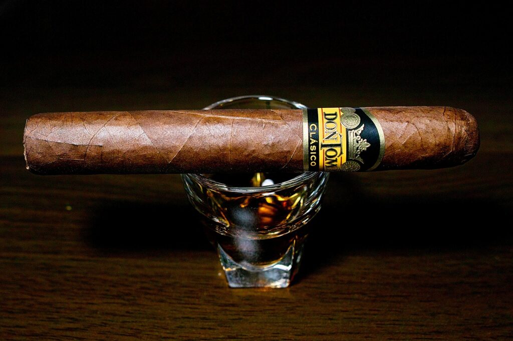 ドン・トーマス クラシコ ロブスト/Don Tomas Clasico Robusto cigar review|葉巻/シガー初心者の喫煙レビューブログ|ギャラリー1
