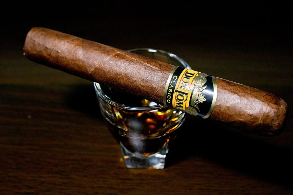 ドン・トーマス クラシコ ロブスト/Don Tomas Clasico Robusto cigar review｜葉巻/シガー初心者の喫煙レビューブログ｜ギャラリー2