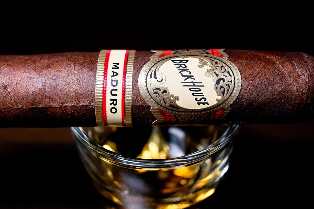 ブリックハウス ロブスト マデューロ/Brick House Robusto Maduro Cigar Review｜葉巻/シガー初心者の喫煙レビューブログ｜ギャラリー5