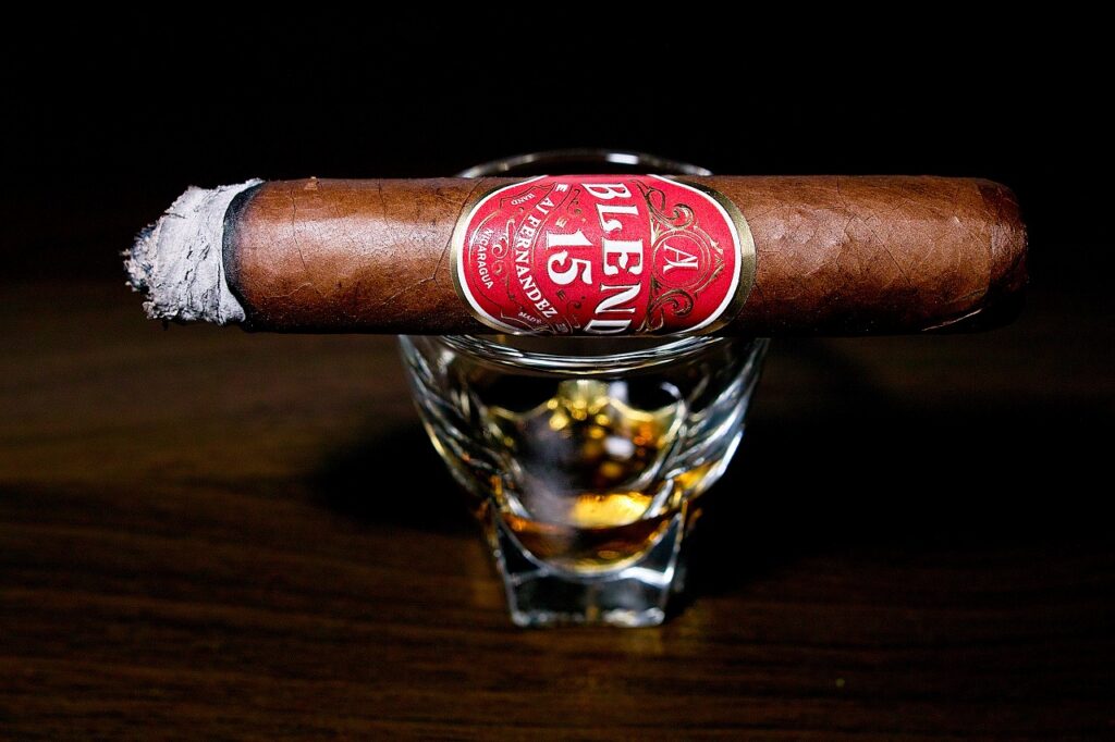A.J. フェルナンデス ブレンド 15 トロ/A.J. Fernandez Blend 15 Toro Cigar Review|葉巻/シガー初心者の喫煙レビューブログ|喫煙中盤セカンドサード