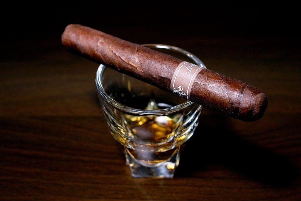 タトゥアヘ ペティカサドレス/Tatuaje Petit Cazadores Reserva Cigar Review｜葉巻/シガー初心者の喫煙レビューブログ｜ギャラリー2