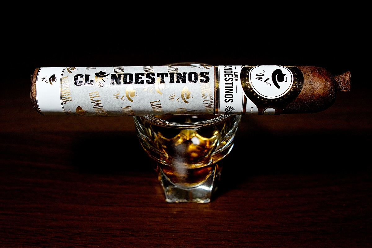 クランデスティノス ラッシュ ベグエロ/Clandestinos Lush Veguero Cigar Review｜葉巻/シガー初心者の喫煙レビューブログ｜ギャラリー1
