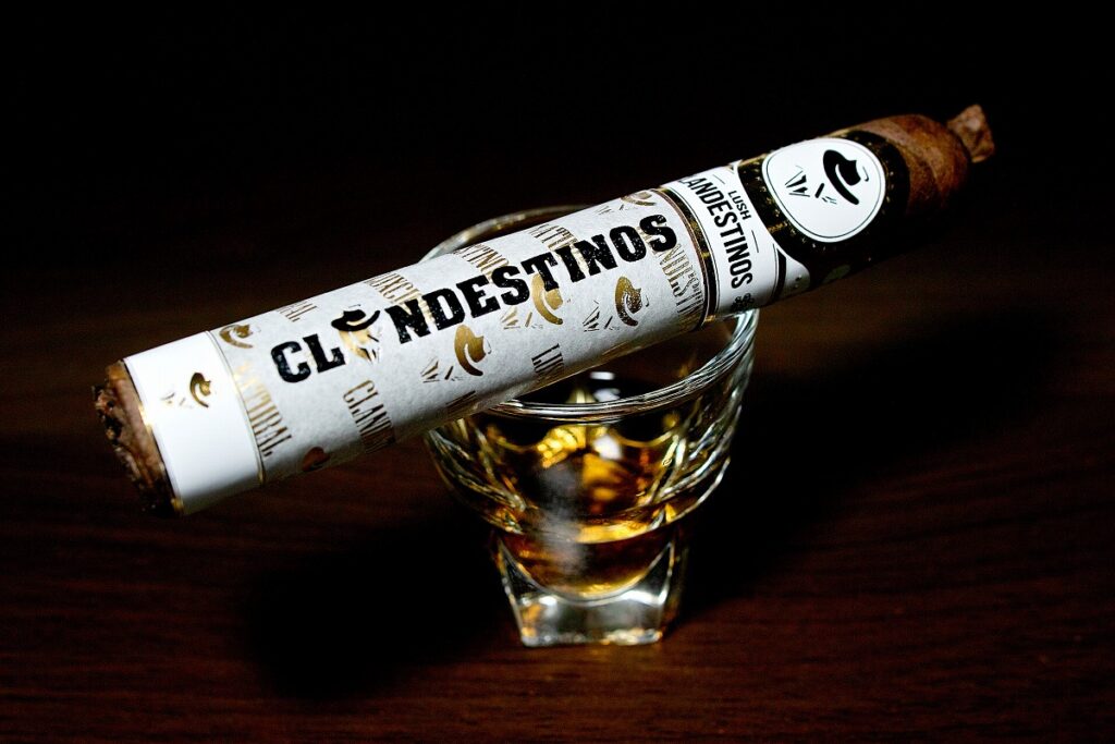 クランデスティノス ラッシュ ベグエロ/Clandestinos Lush Veguero Cigar Review｜葉巻/シガー初心者の喫煙レビューブログ｜ギャラリー3