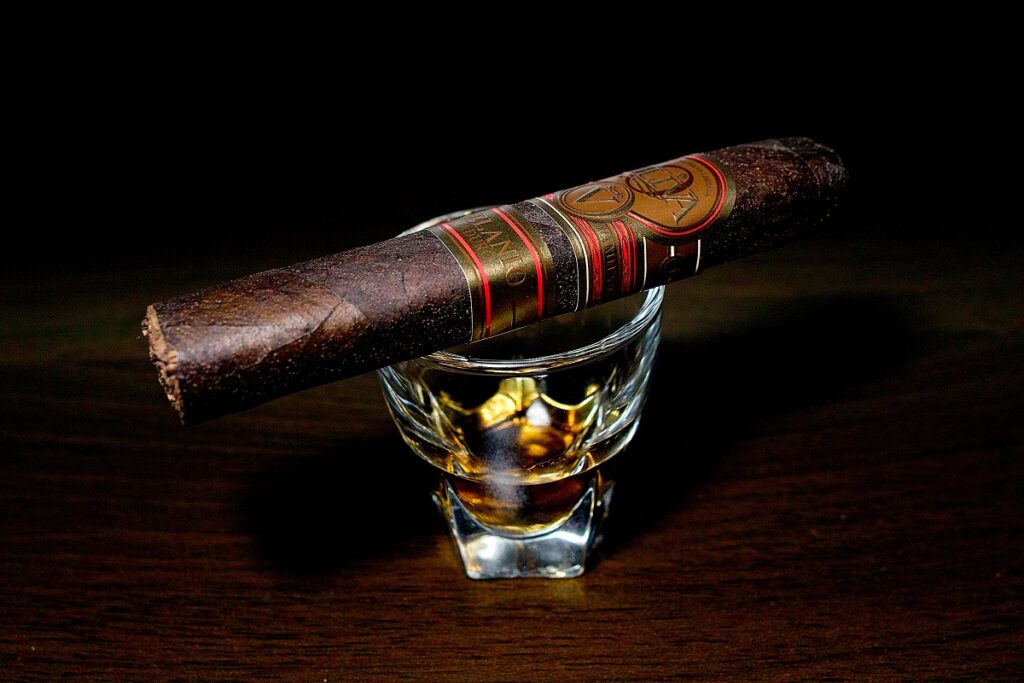 オリバ セリー V メラニオ マデューロ ロブスト/Oliva Serie V Melanio Maduro Robusto Cigar Review｜葉巻/シガー初心者の喫煙レビューブログ｜ギャラリー3