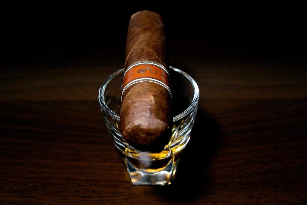 ナブ サングロウン 460/Oliva Nub Habano Sun Grown 460 Cigar Review｜葉巻/シガー初心者の喫煙レビューブログ｜ギャラリー4