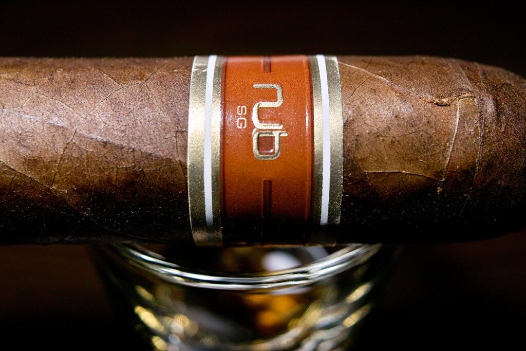 ナブ サングロウン 460/Oliva Nub Habano Sun Grown 460 Cigar Review｜葉巻/シガー初心者の喫煙レビューブログ｜ギャラリー7