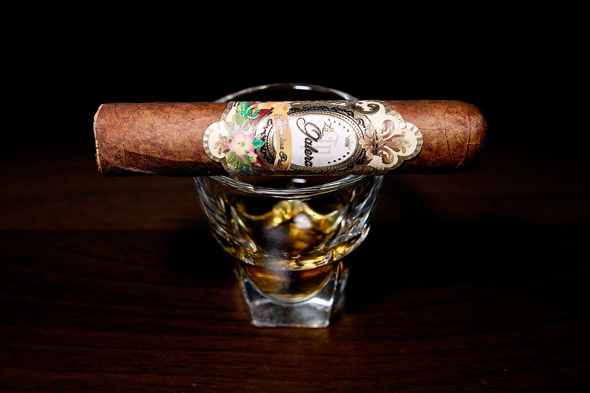 ラ・ガレラ ハバノ ハーフコロナ/La Galera Habano Half Corona Cigar Review｜葉巻/シガー初心者の喫煙レビューブログ｜ギャラリー1