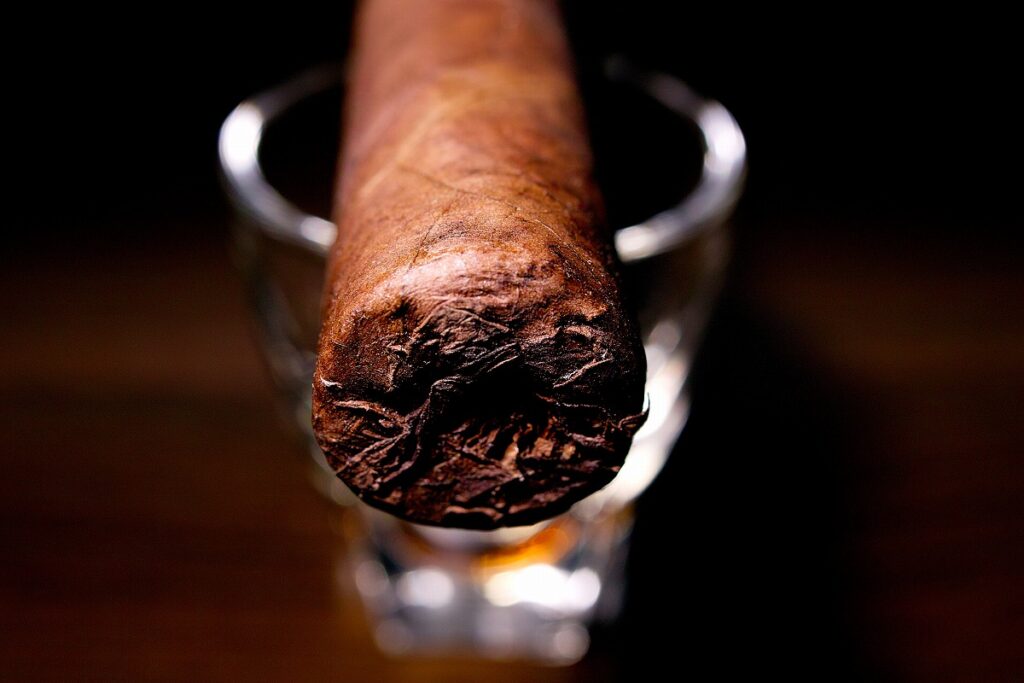 クランデスティノス ナチュラル ドンアレハンドロ/Clandestinos Natural Don Alejandro Cigar Review｜葉巻/シガー初心者の喫煙レビューブログ｜ギャラリー6a