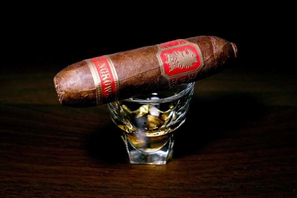 ドリュー・エステート アンダークラウン サングロウン フライングピッグ/Drew Estate Undercrown Sun Grown Flying Pig Cigar Review｜葉巻/シガー初心者の喫煙レビューブログ｜ギャラリー2