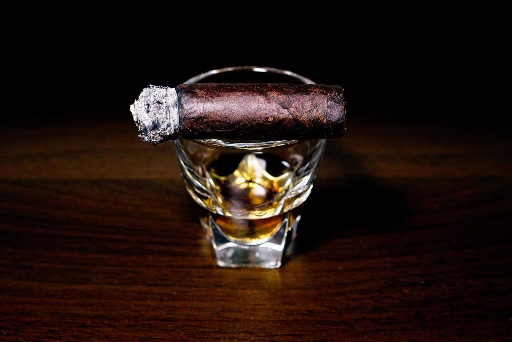 クリストフ マデューロ コロナ/Kristoff Original Maduro Corona Cigar Review|葉巻/シガー初心者の喫煙レビューブログ|喫煙終盤ファイナルサード
