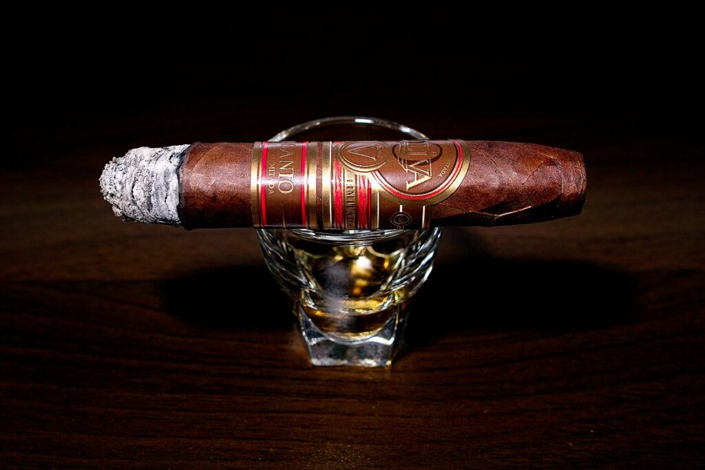 オリバ セリー V メラニオ フィグラド/Oliva Serie V Melanio Figurado Cigar Review｜葉巻/シガー初心者の喫煙レビューブログ｜喫煙中盤セカンドサード