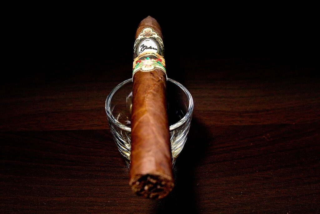 ラ・ガレラ ハバノ トルペド/La Galera Habano Cortador Torpedo Cigar Review|葉巻/シガー初心者の喫煙レビューブログ|ギャラリー5