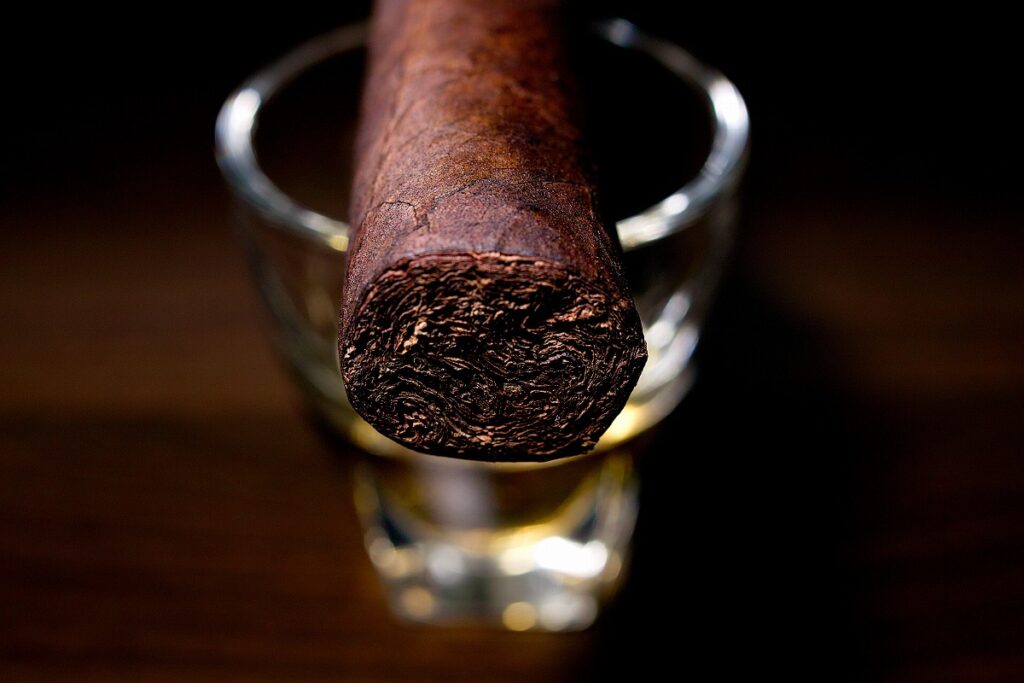 ブリックハウス トロ マデューロ/Brick House Toro Maduro Cigar Review｜葉巻/シガー初心者の喫煙レビューブログ｜ギャラリー6