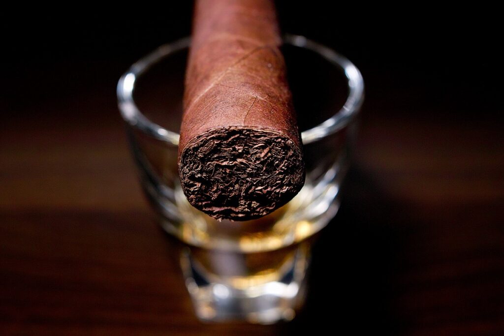 アロマ・デ・ニカ 505/Aroma de nica 505 Cigar Review｜葉巻/シガー初心者の喫煙レビューブログ｜ギャラリー6