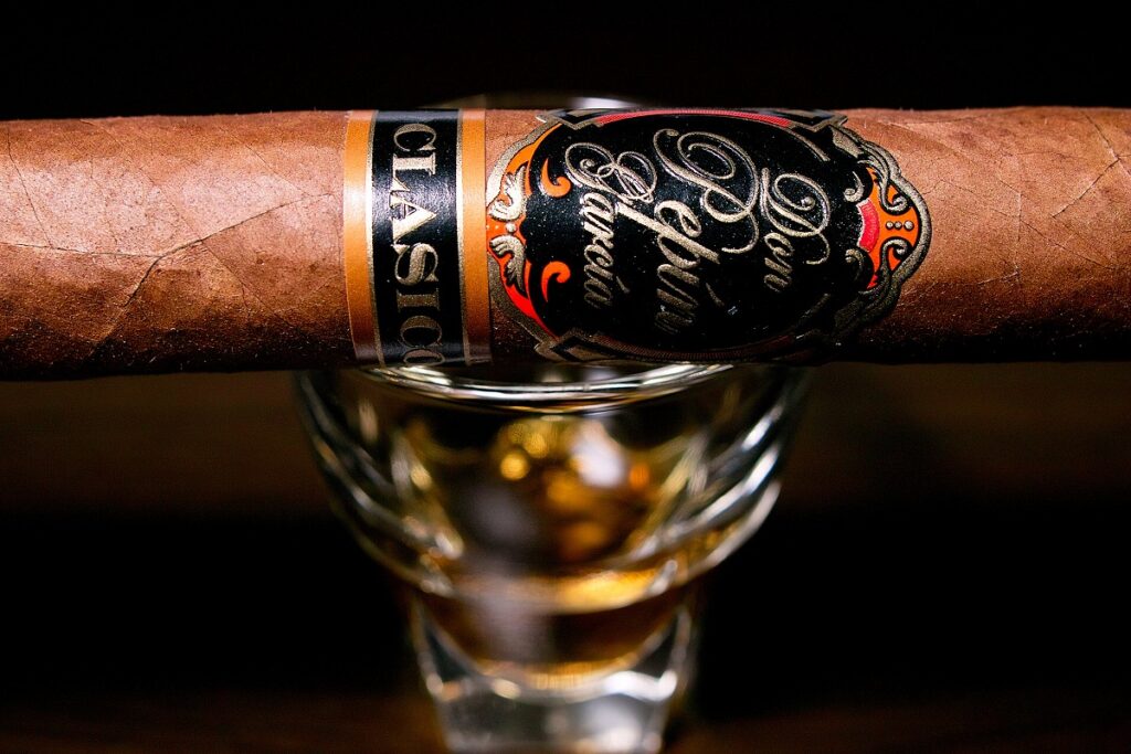 ドン ペピン ガルシア キューバンクラシック トロ 1950/Don Pepin Garcia Cuban Classic Black Toro 1950 Cigar Review｜葉巻/シガー初心者の喫煙レビューブログ｜ギャラリー7
