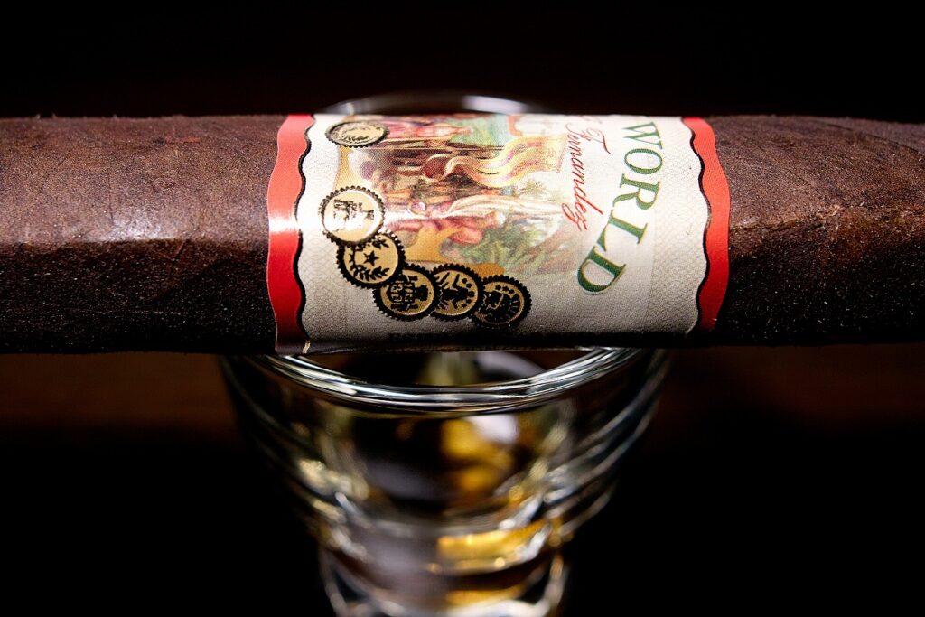 A.J. フェルナンデス ニューワールド オスクーロ ナベガンテ ロブスト/A.J. Fernandez New World Oscuro Robusto Cigar Review｜葉巻/シガー初心者の喫煙レビューブログ｜ギャラリー7