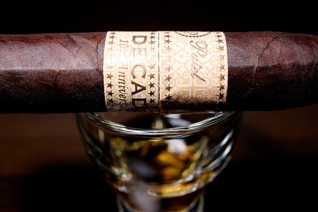 ロッキーパテル デケイド ペティベリコソ/Rocky Patel Decade Petite Belicoso Cigar Review｜葉巻/シガー初心者の喫煙レビューブログ｜ギャラリー7