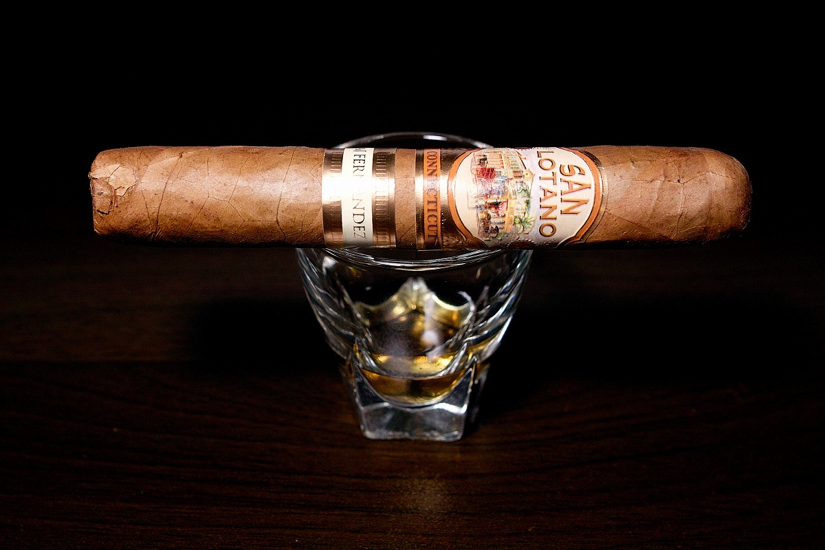 A.J. フェルナンデス サンロターノ コネチカット ロブスト/A.J. Fernandez San Lotano Requiem Connecticut Robusto Cigar Review｜葉巻/シガー初心者の喫煙レビューブログ｜ギャラリー1