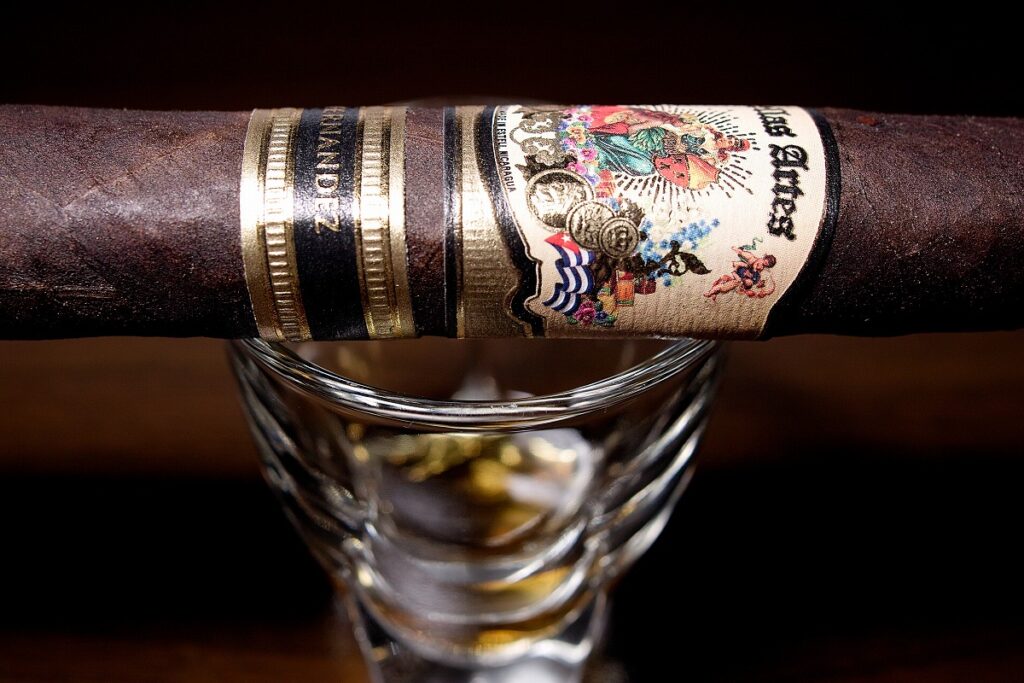A.J. フェルナンデス ベージャ アルテス マデューロ ロブスト/A.J. Fernandez Bellas Artes Maduro Robusto Cigar Review｜葉巻/シガー初心者の喫煙レビューブログ｜ギャラリー7