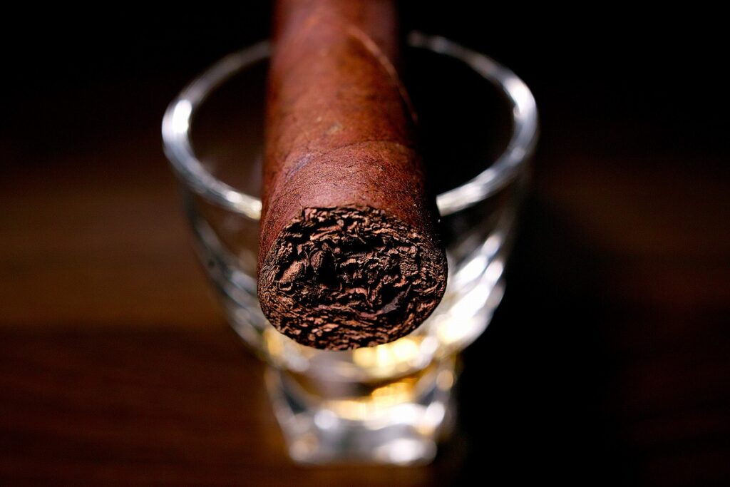 オリバ セリエ O ロブスト チュボス/Oliva Serie O Robusto Tubos Cigar Review｜葉巻/シガー初心者の喫煙レビューブログ｜ギャラリー6