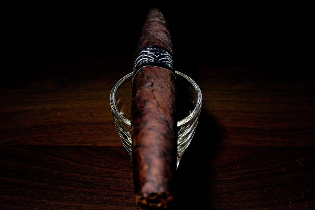 クリストフ ベンジャンス パーフェクト/Kristoff Vengeance Perfecto Cigar Review｜葉巻/シガー初心者の喫煙レビューブログ｜ギャラリー5