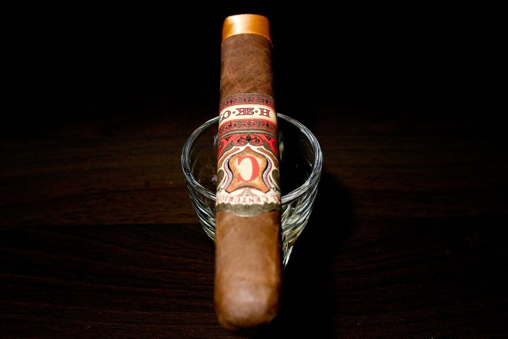 マイファーザー エル・センチュリオン H-2K-CT トロ/My Father El Centurion H-2K-CT Toro Cigar Review｜葉巻/シガー初心者の喫煙レビューブログ｜ギャラリー4