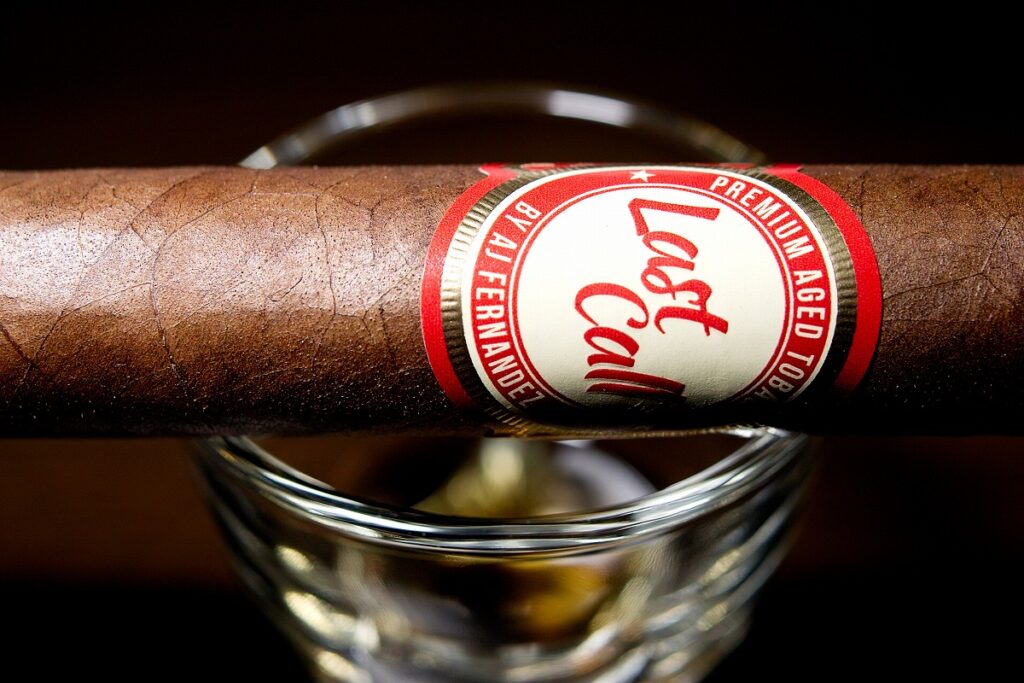 A.J. フェルナンデス ラストコール ハバノ ペケーニャス/A.J. Fernandez Last Call Habano Pequenas Cigar Review｜葉巻/シガー初心者の喫煙レビューブログ｜ギャラリー7