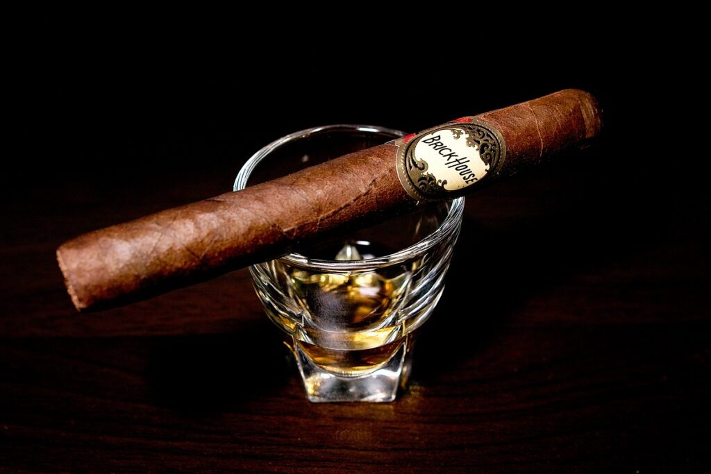 ブリックハウス コロナ/Brick House Classic Corona Cigar Review｜葉巻/シガー初心者の喫煙レビューブログ｜ギャラリー3