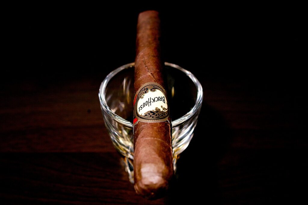 ブリックハウス コロナ/Brick House Classic Corona Cigar Review｜葉巻/シガー初心者の喫煙レビューブログ｜ギャラリー4