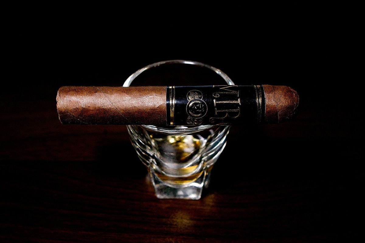ミロ ゴールド コロニタス/Kuuts Miro Gold label Coronitas Cigar Review｜葉巻/シガー初心者の喫煙レビューブログ｜ギャラリー1