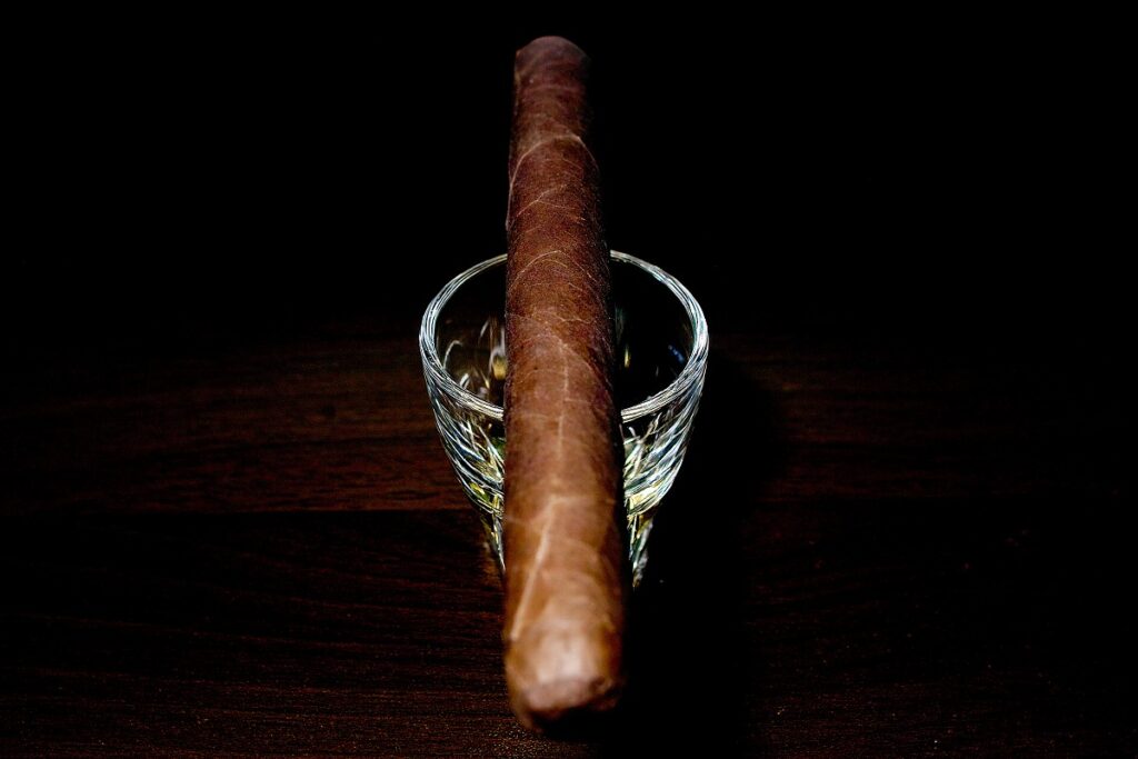 ルイ・マルティネス クリスタルチャーチル/Luis Martinez Silver Selection Crystal Churchill Cigar Review｜葉巻/シガー初心者の喫煙レビューブログ｜ギャラリー4