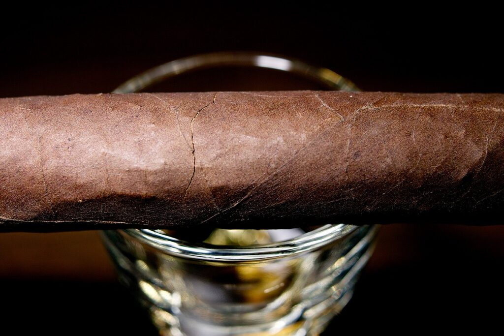 ルイ・マルティネス クリスタルチャーチル/Luis Martinez Silver Selection Crystal Churchill Cigar Review｜葉巻/シガー初心者の喫煙レビューブログ｜ギャラリー7