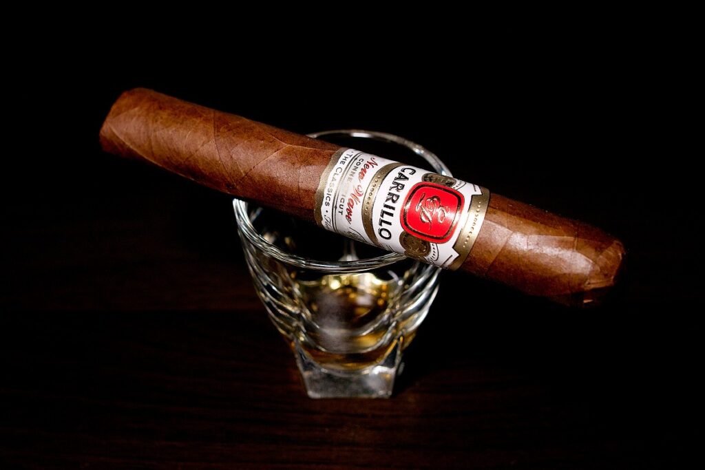 E.P. カリージョ ニューウェーブ コネチカット ブリヤンテス/E.P. Carrillo New Wave Connecticut Brillantes Cigar Review｜葉巻/シガー初心者の喫煙レビューブログ｜ギャラリー2