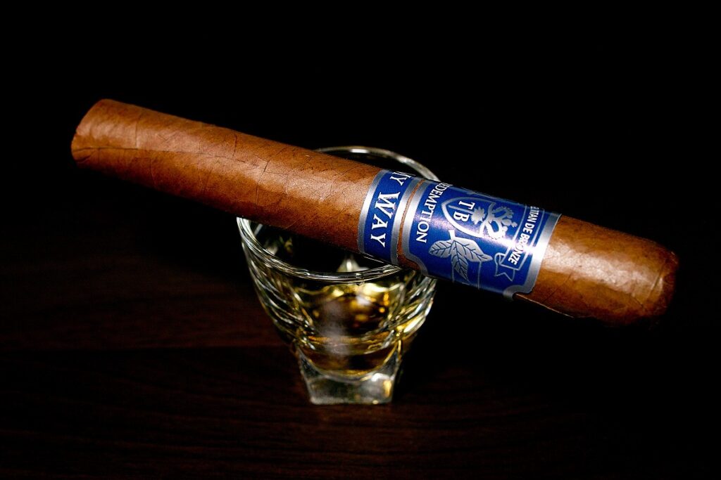 エル・タイタン・デ・ブロンズ レデンプション マイウェイ トロ/El Titan de Bronze Redemption My Way Toro Cigar Review｜葉巻/シガー初心者の喫煙レビューブログ｜ギャラリー2