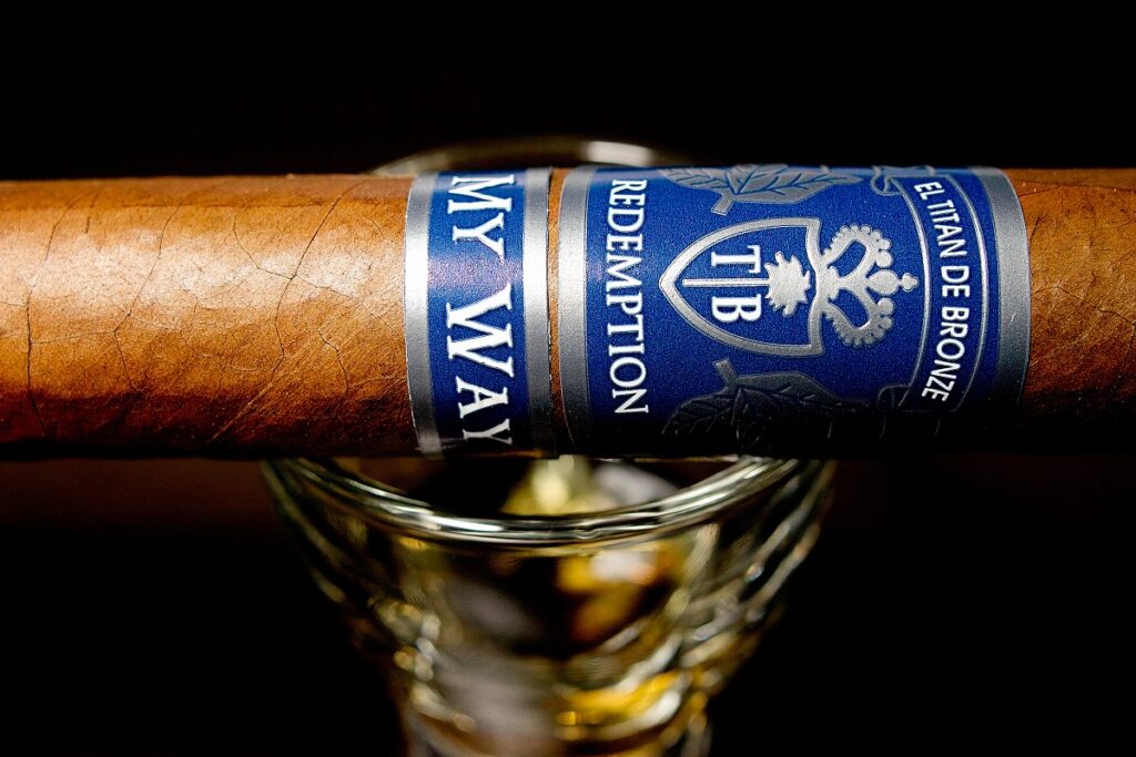 エル・タイタン・デ・ブロンズ レデンプション マイウェイ トロ/El Titan de Bronze Redemption My Way Toro Cigar Review｜葉巻/シガー初心者の喫煙レビューブログ｜ギャラリー6