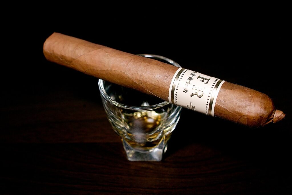 JFR コネチカット ロブスト/JFR Connecticut Robusto Cigar Review｜葉巻/シガー初心者の喫煙レビューブログ｜ギャラリー2