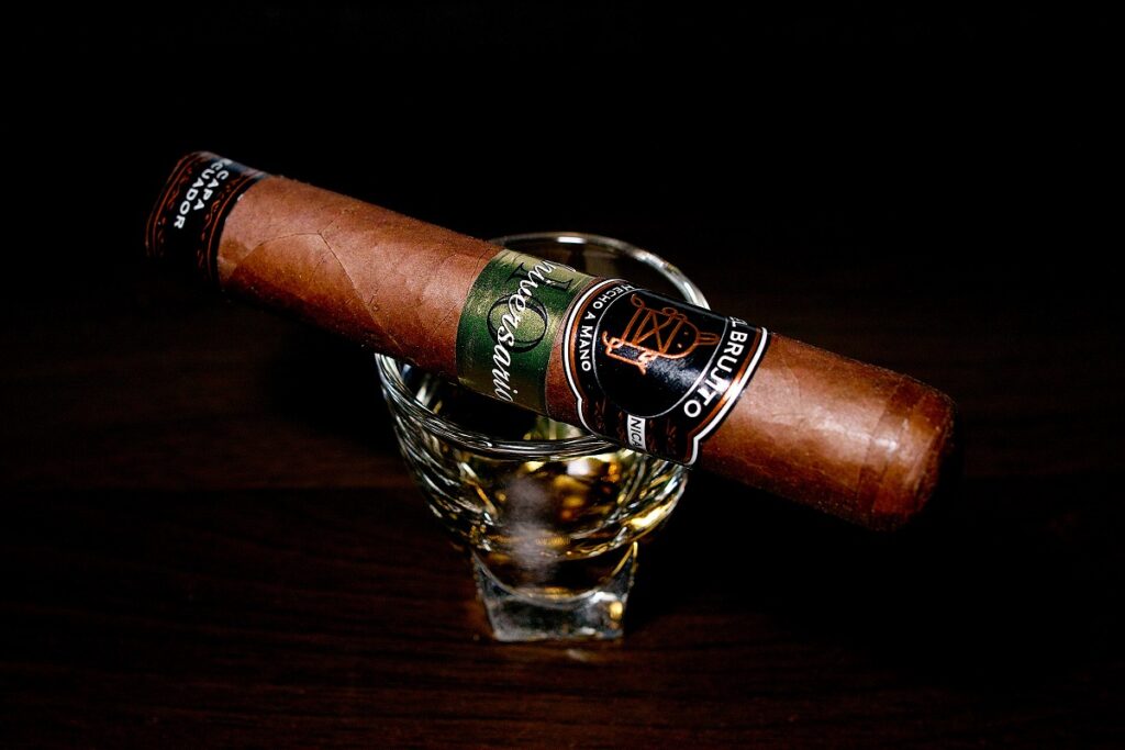 アルファンブラ エル ブルヒート 10周年記念シガー/Alfambra El Brujito 10 Aniversario Gorditos Cigar Review｜葉巻/シガー初心者の喫煙レビューブログ｜ギャラリー2