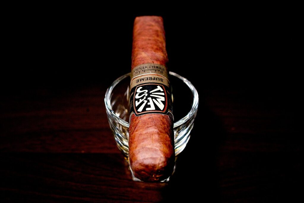 フェリオ・テゴ タイムレス シュプリーム 554/Ferio Tego Timeless Supreme 554 Cigar Review｜葉巻/シガー初心者の喫煙レビューブログ｜ギャラリー4