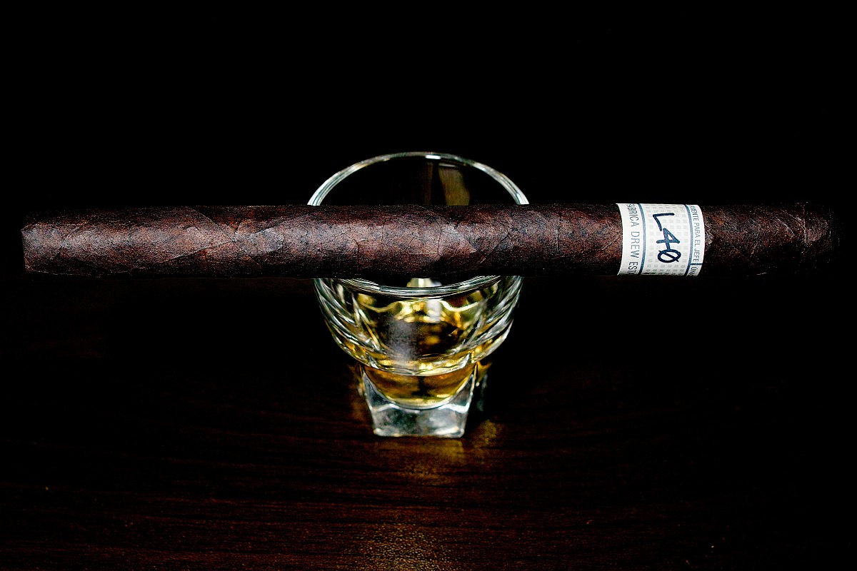 ドリュー・エステート リガ・プリヴァーダ ウニコ L40/Drew Estate Liga Privada Unico L40 Cigar Review｜葉巻/シガー初心者の喫煙レビューブログ｜ギャラリー1