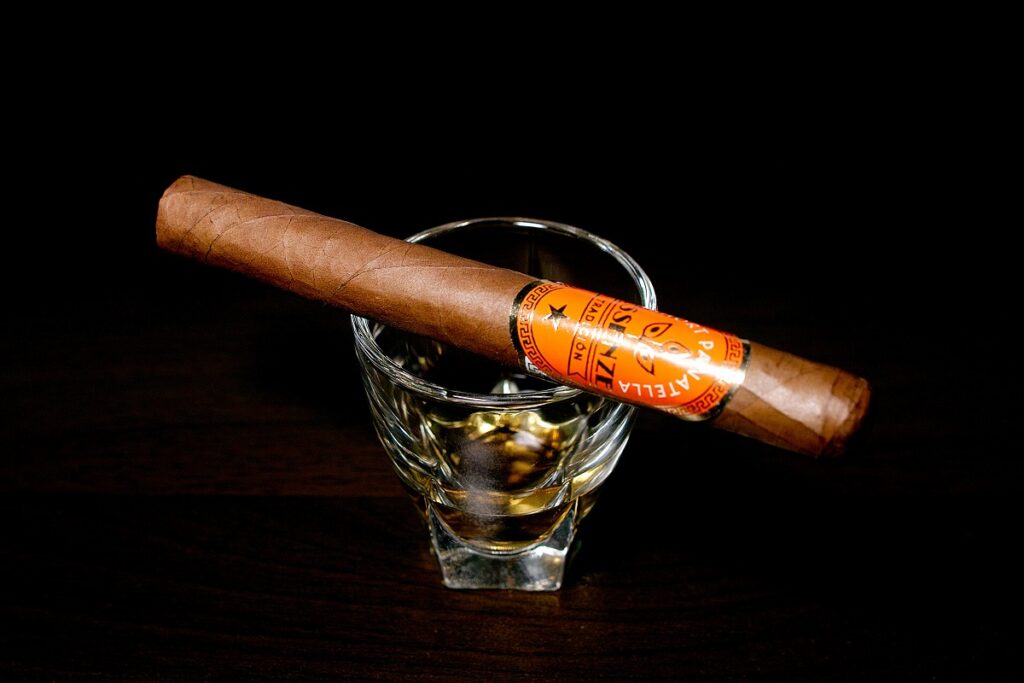 エッセンツェ トラディション ショートパナテラ/Essenze Tradicion Short Panatella Cigar Review｜葉巻/シガー初心者の喫煙レビューブログ｜ギャラリー2
