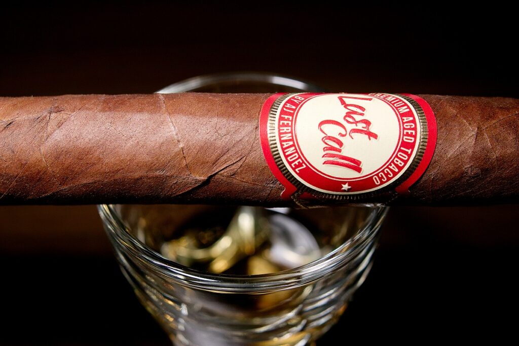 A.J. フェルナンデス ラストコール ハバノ フラキータス/A.J. Fernandez Last Call Habano Flaquitas Cigar Review｜葉巻/シガー初心者の喫煙レビューブログ｜ギャラリー6
