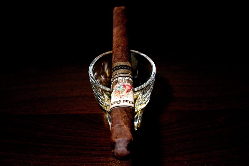 A.J. フェルナンデス ベジャス アルテス マデューロ ランセロ/A.J. Fernandez Bellas Artes Maduro Lancero Cigar Review｜葉巻/シガー初心者の喫煙レビューブログ｜ギャラリー4