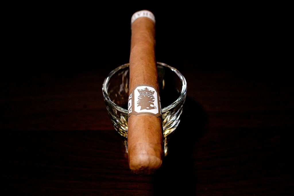 ドリュー・エステート アンダークラウン シェード コロナ/Drew Estate Undercrown Shade Corona Cigar Review｜葉巻/シガー初心者の喫煙レビューブログ｜ギャラリー4