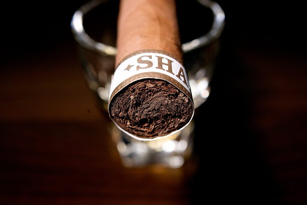 ドリュー・エステート アンダークラウン シェード コロナ/Drew Estate Undercrown Shade Corona Cigar Review｜葉巻/シガー初心者の喫煙レビューブログ｜ギャラリー5